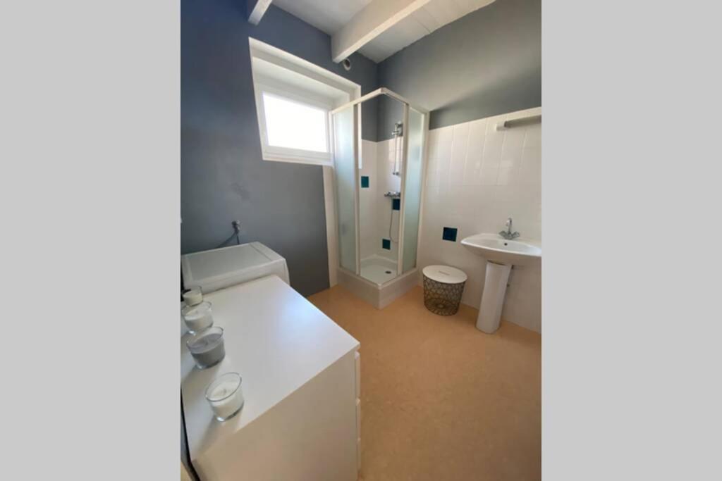 Jolie Maison En Plein Centre Du Guilvinec מראה חיצוני תמונה